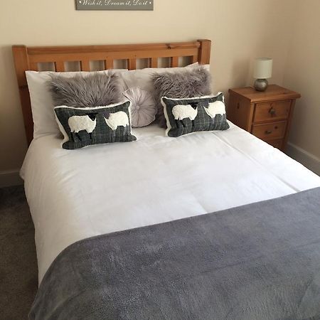 Edgehill B&B Kennethmont Bagian luar foto